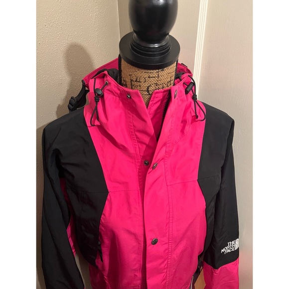The North Face 1994 Retro Mountain Light Futurelight Jacket - Picture 6 of 14